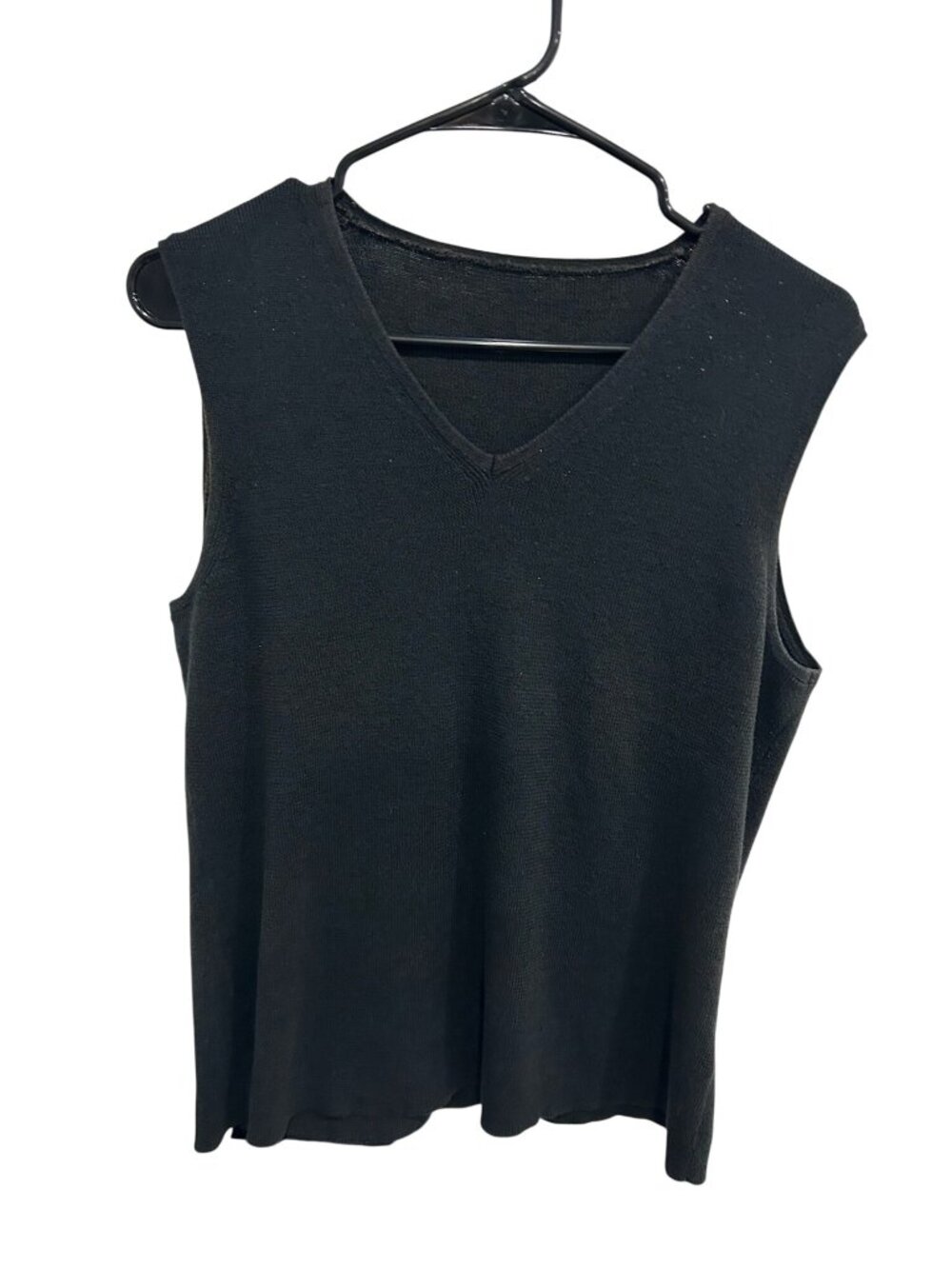 Womens Black Sleeveless Knit Medium V-Neck Top Minimalist Clean Girl